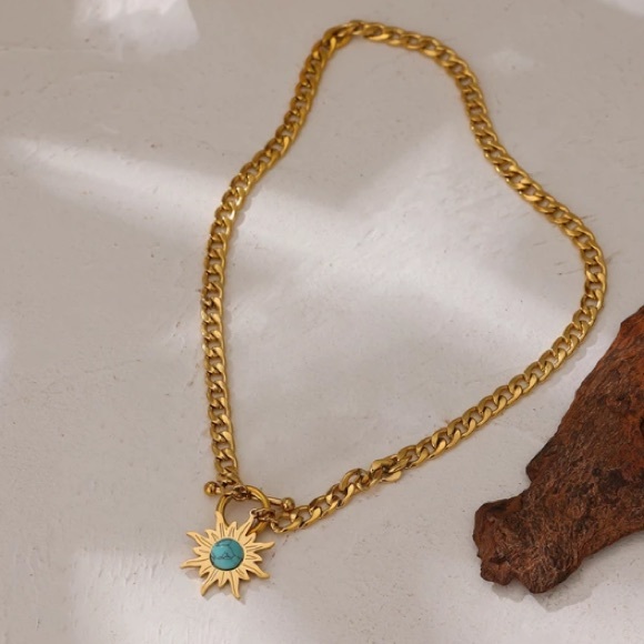 Jewelry - 18K gold plated sunflower necklace